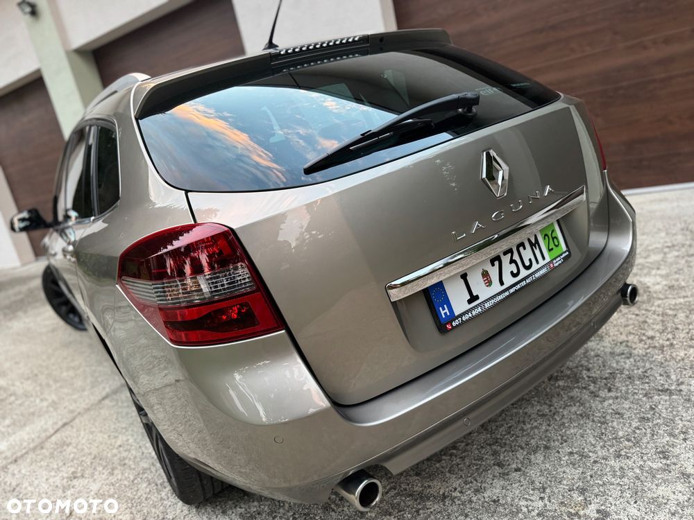 Renault Laguna 2.0 dCi Initiale - 16