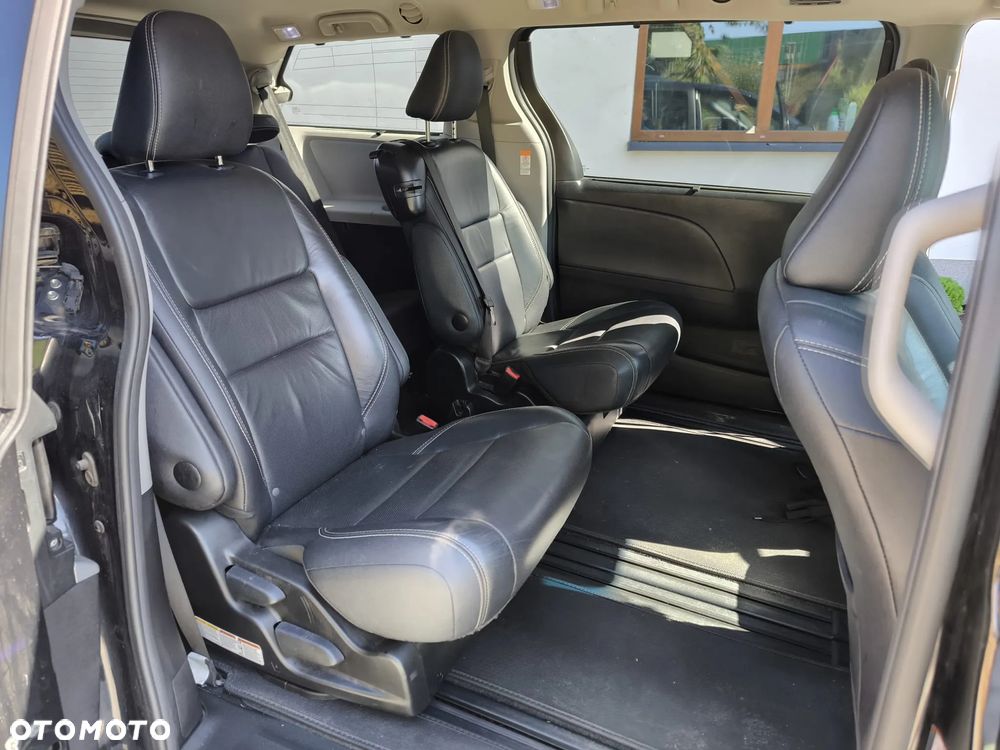 Toyota Sienna 3.5 V6 SE - 6