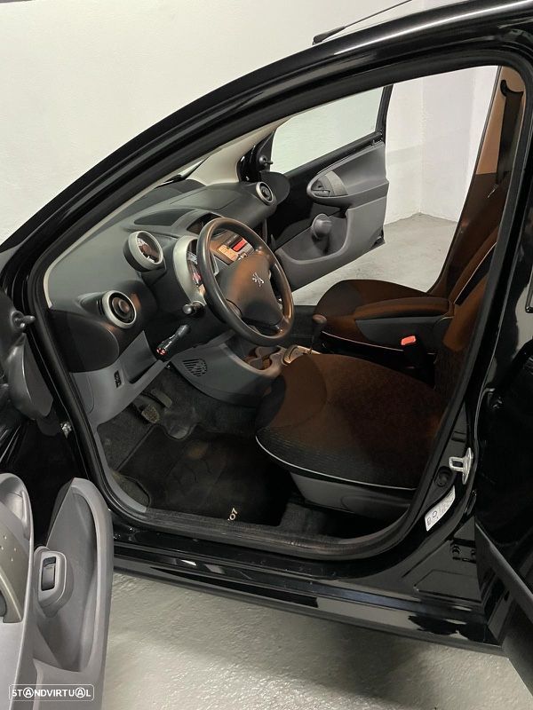 Peugeot 107 1.0 Trendy - 16