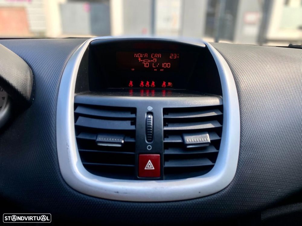 Peugeot 207 1.4 16V Active - 18