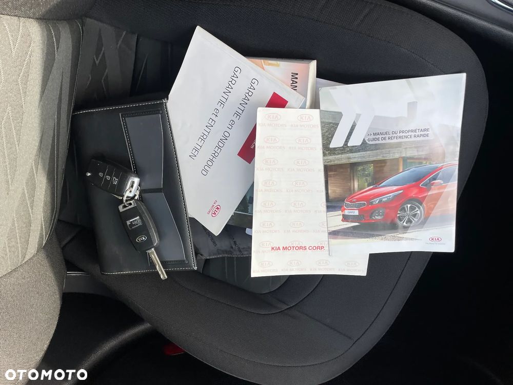 Kia Ceed - 9