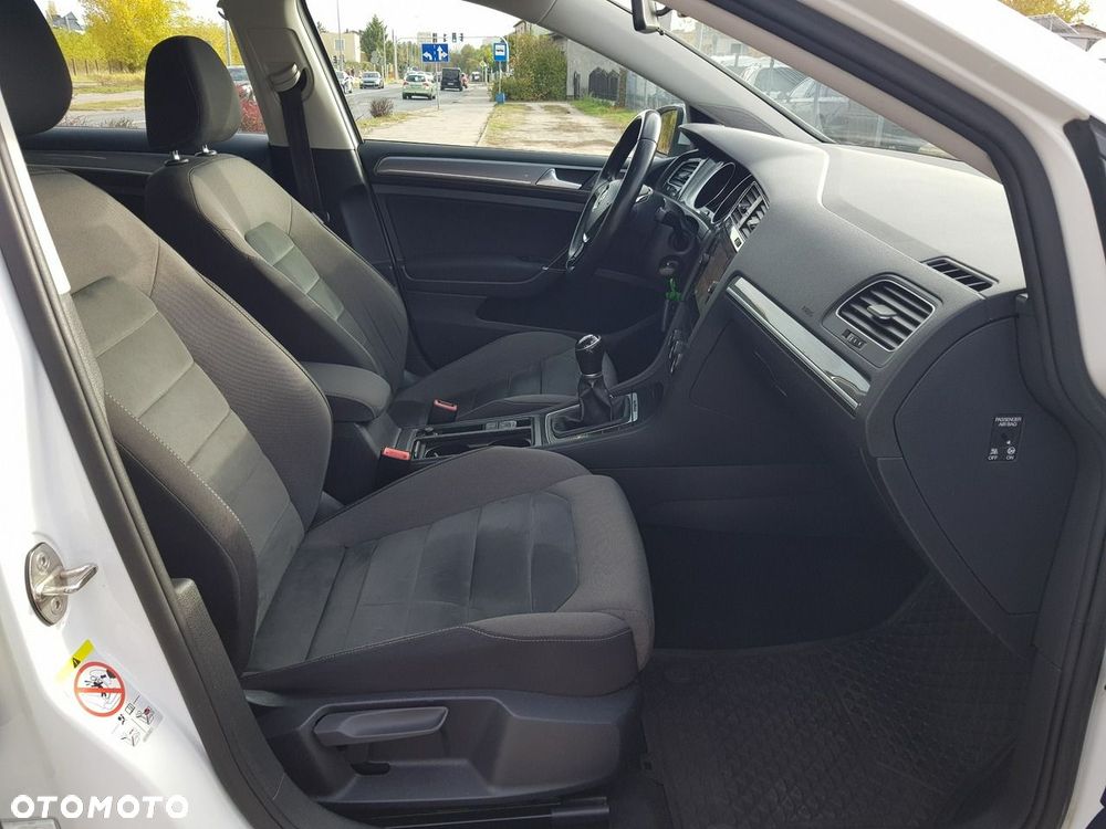 Volkswagen Golf Variant 2.0 TDI 4Motion (BlueMotion Tech) Highline - 17