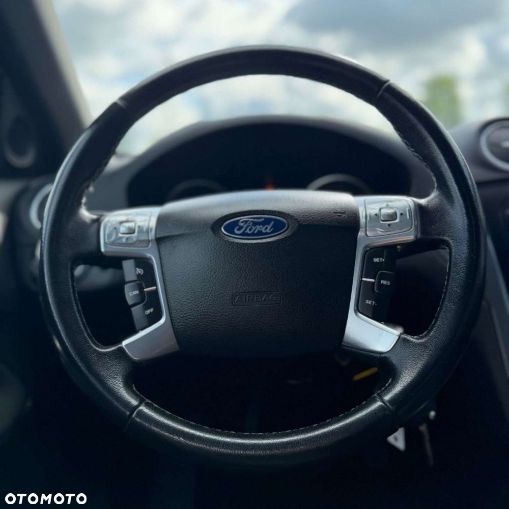 Ford Mondeo - 19