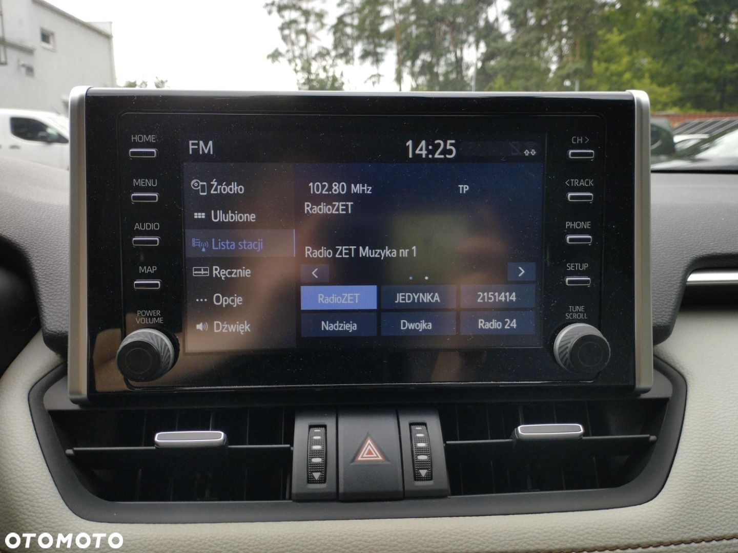 Toyota RAV4 - 18