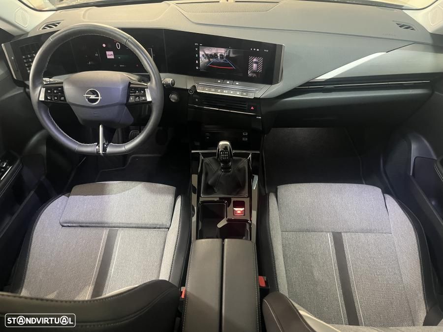 Opel Astra 1.2 T Elegance - 23