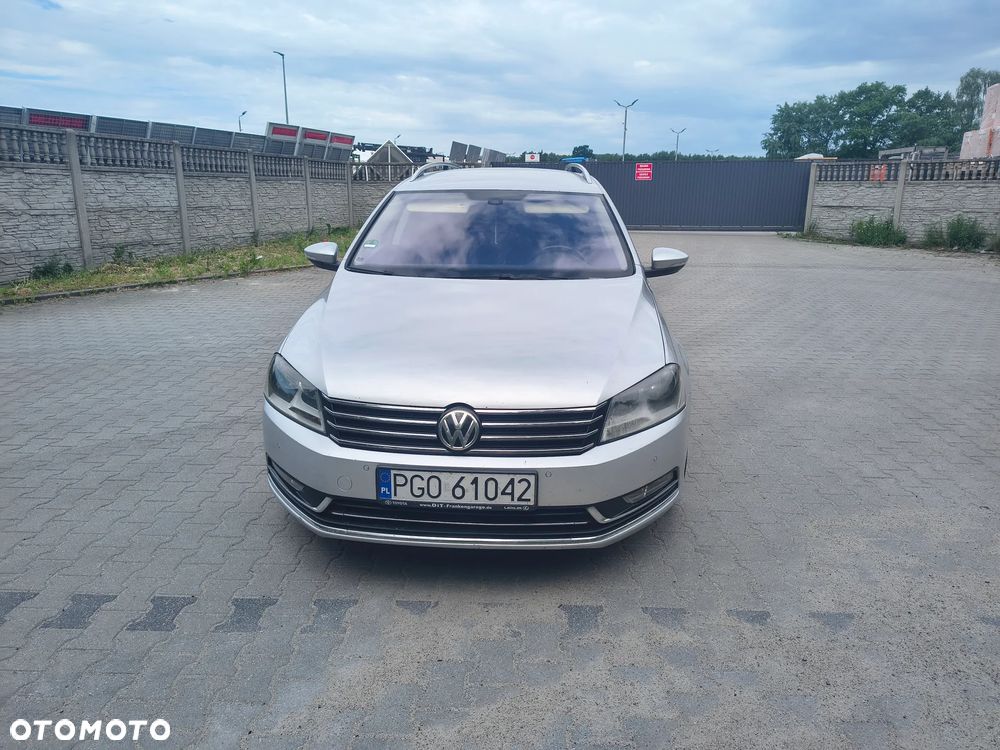 Volkswagen Passat 2.0 TDI Comfortline DSG - 2