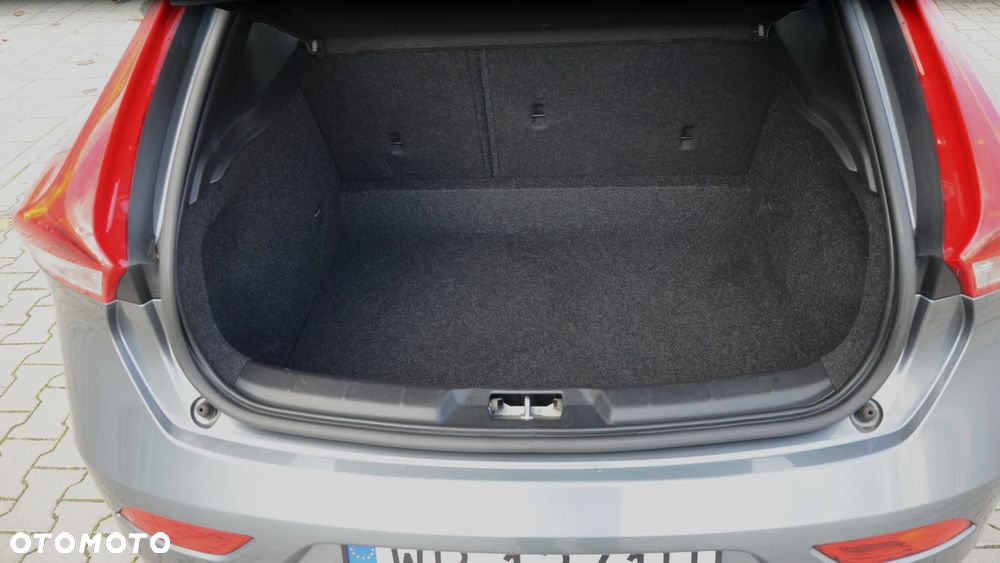 Volvo V40 D2 Drive-E R-Design Kinetic - 18