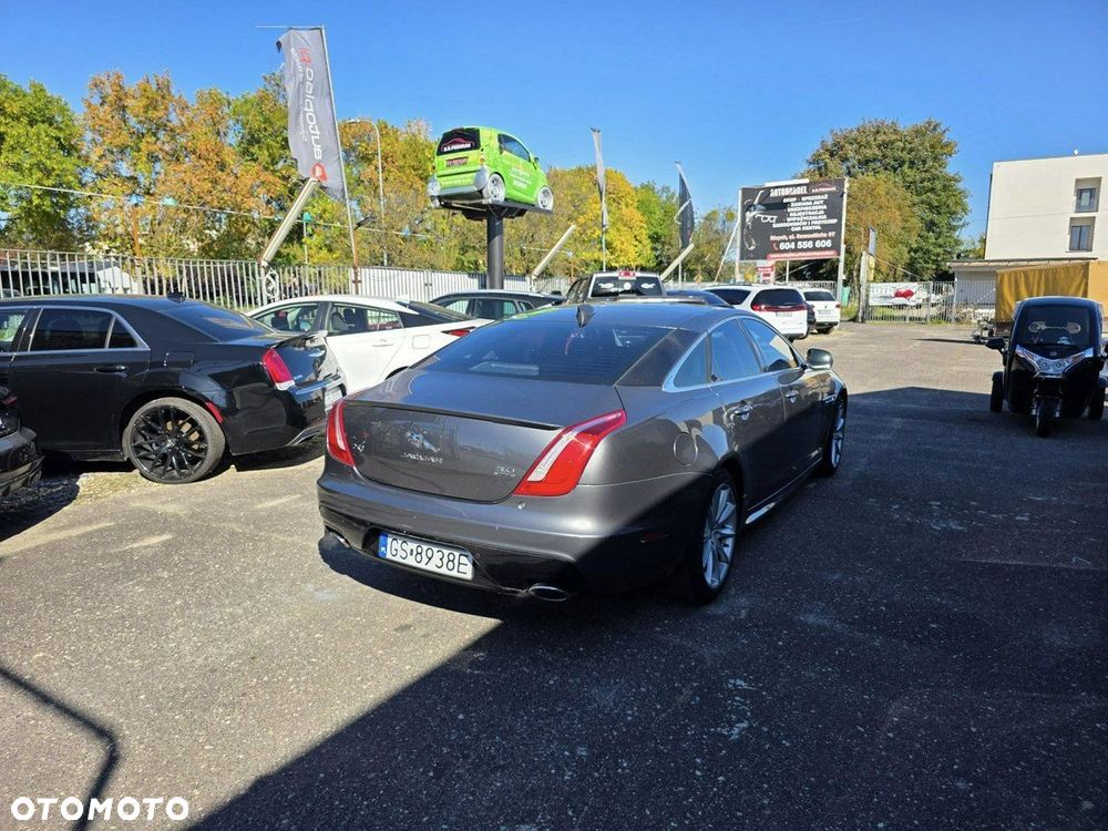 Jaguar XJ 3.0 T AWD Premium Luxury - 4