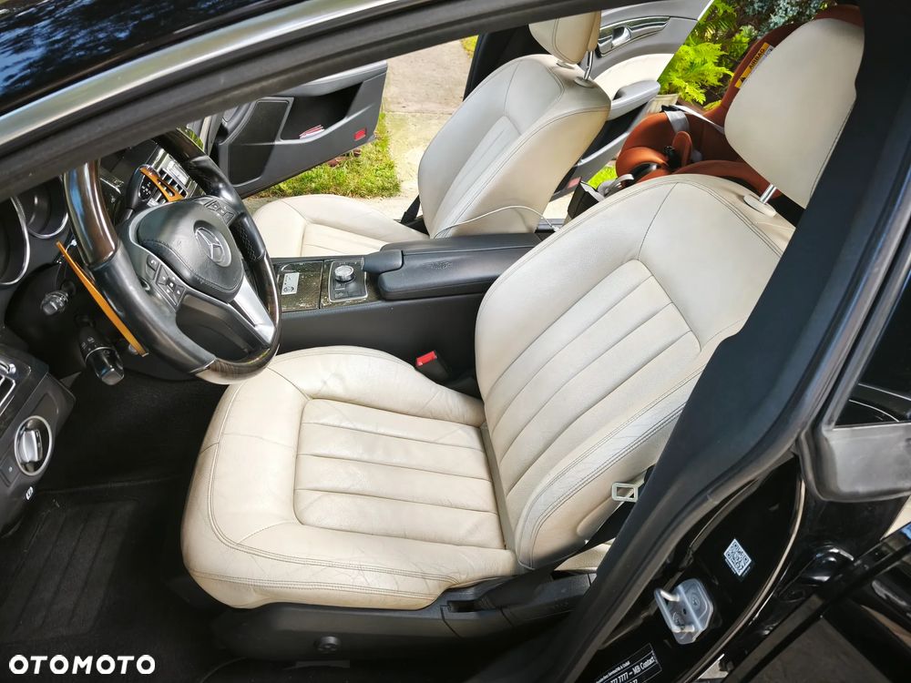 Mercedes-Benz CLS 350 CDI 4Matic 7G-TRONIC - 22