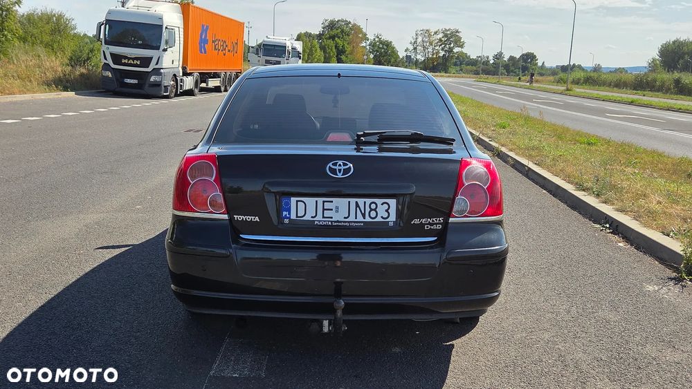 Toyota Avensis 2.0 D-4D Sol - 3