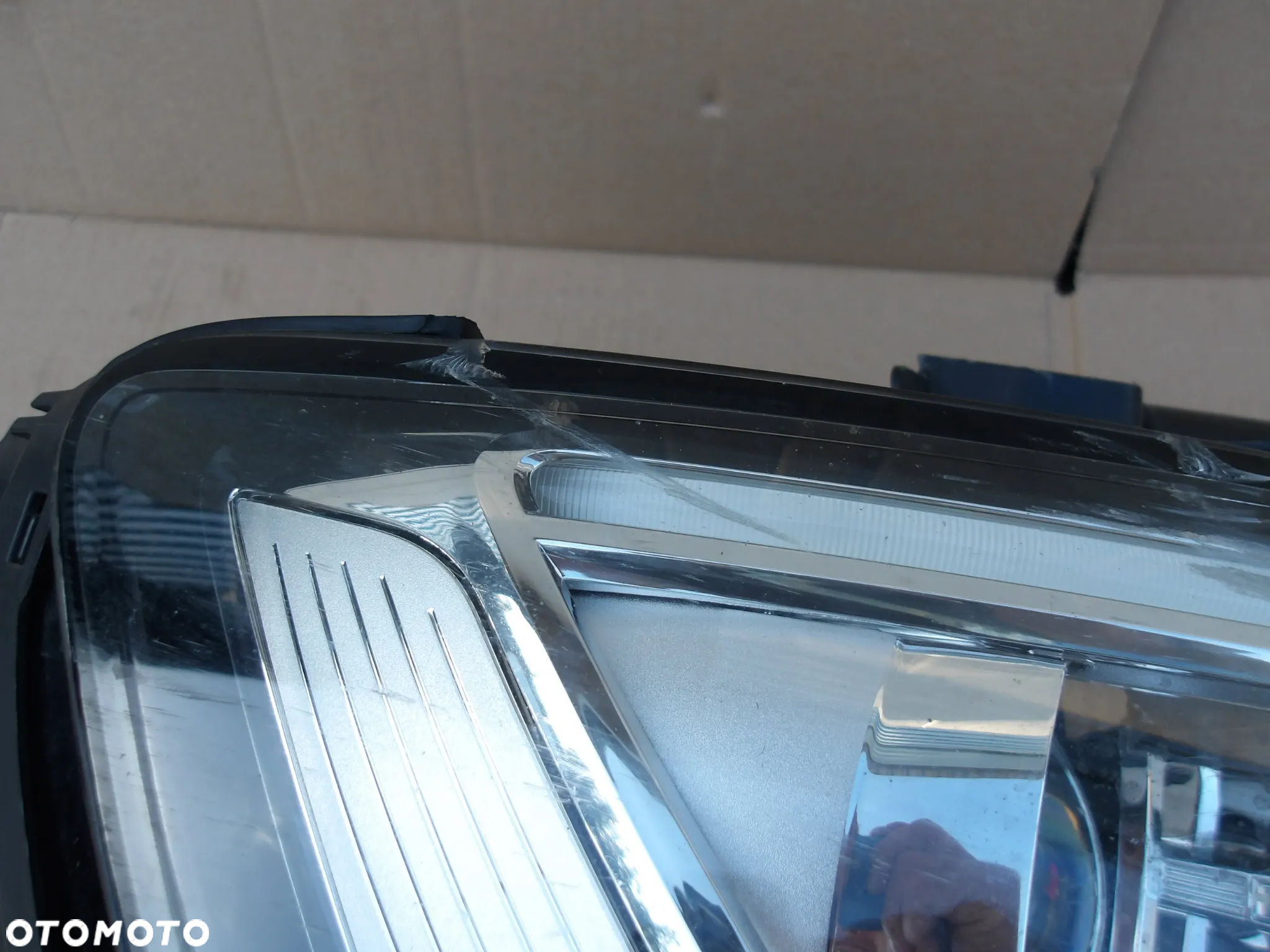 LAMPA PRAWY PRZOD AUDI A3 8V XENON 8V0941033F - 7