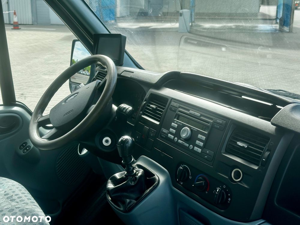 Ford Transit - 9