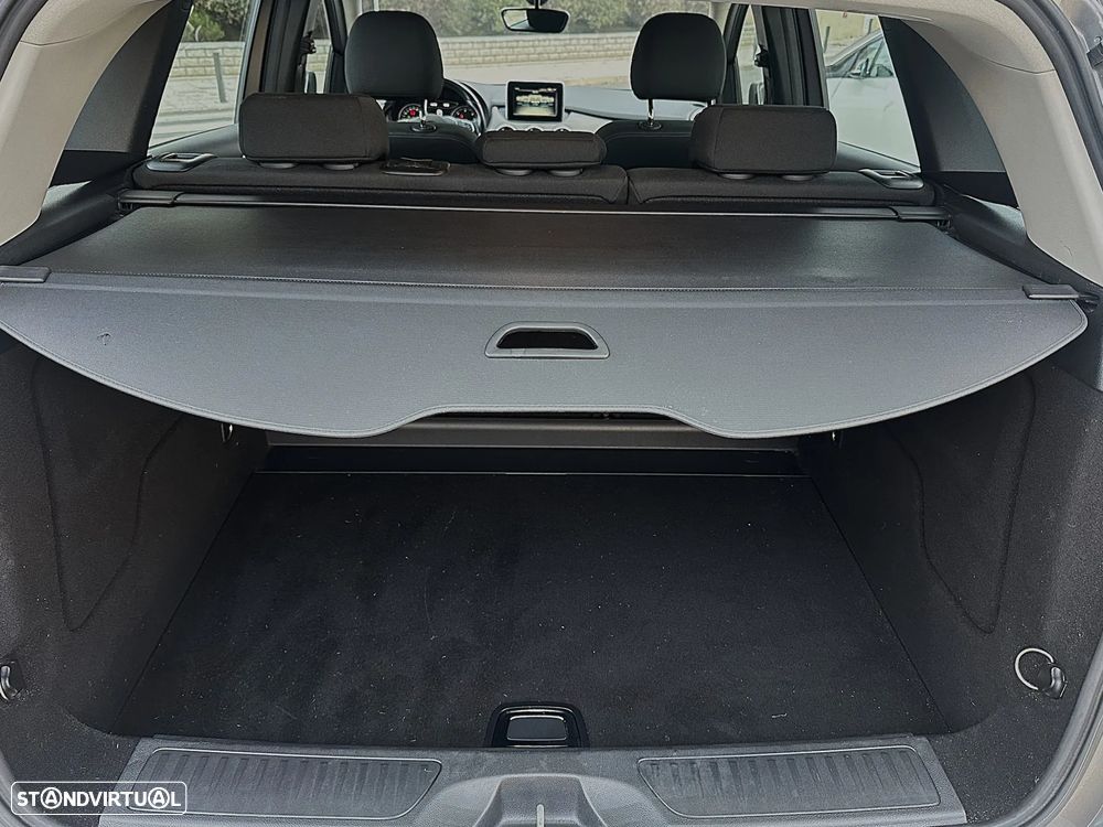 Mercedes-Benz B 180 d Urban - 12