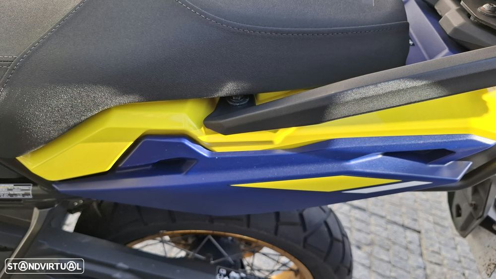 Suzuki v-strom v - 12