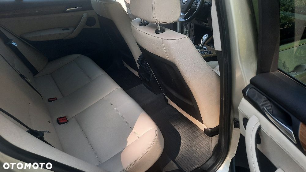 BMW X3 xDrive20d - 16