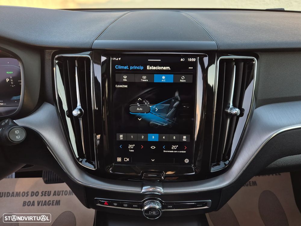 Volvo XC 60 2.0 T6 PHEV Inscription AWD - 31