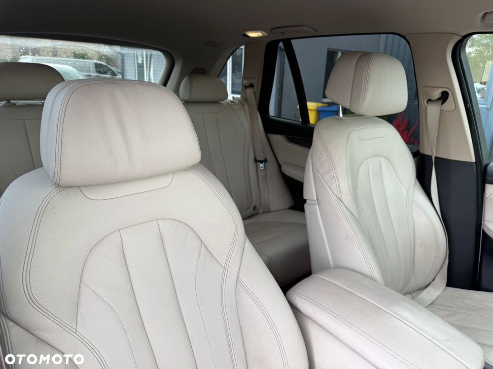 BMW X5 xDrive25d - 23