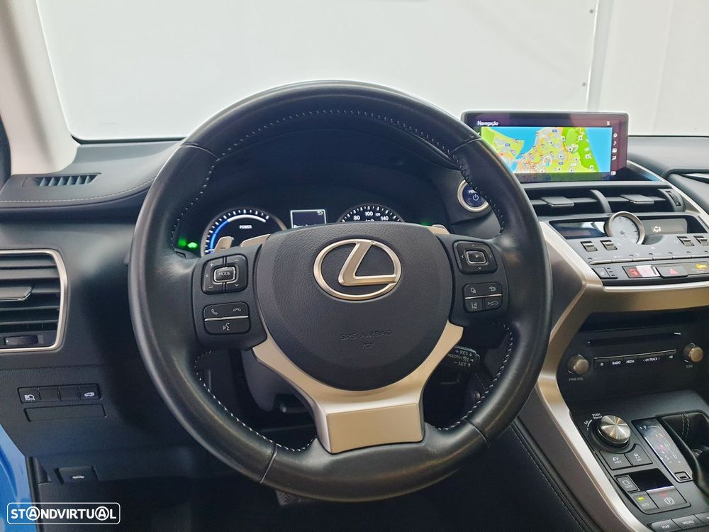 Lexus NX 300h Executive+ - 17