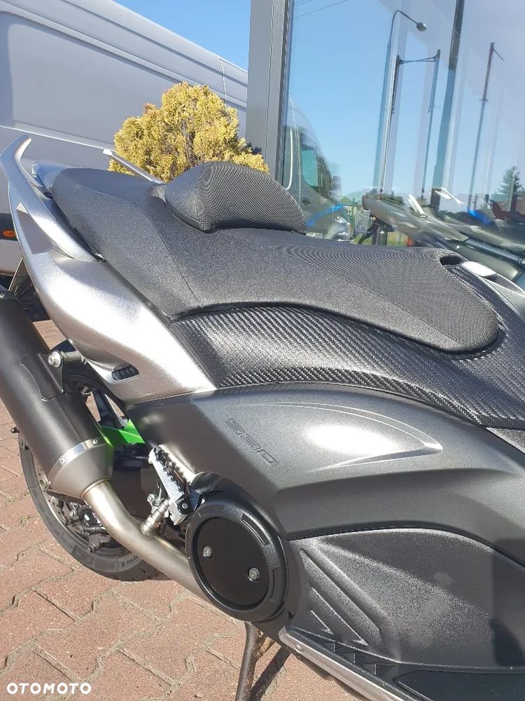 Yamaha Tmax - 28