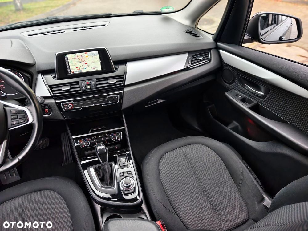 BMW Seria 2 218d Sport-Aut Advantage - 22