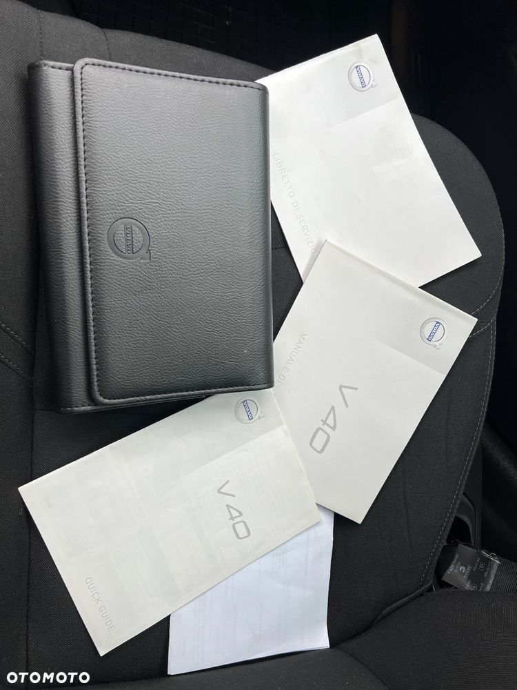 Volvo V40 D2 Kinetic - 29