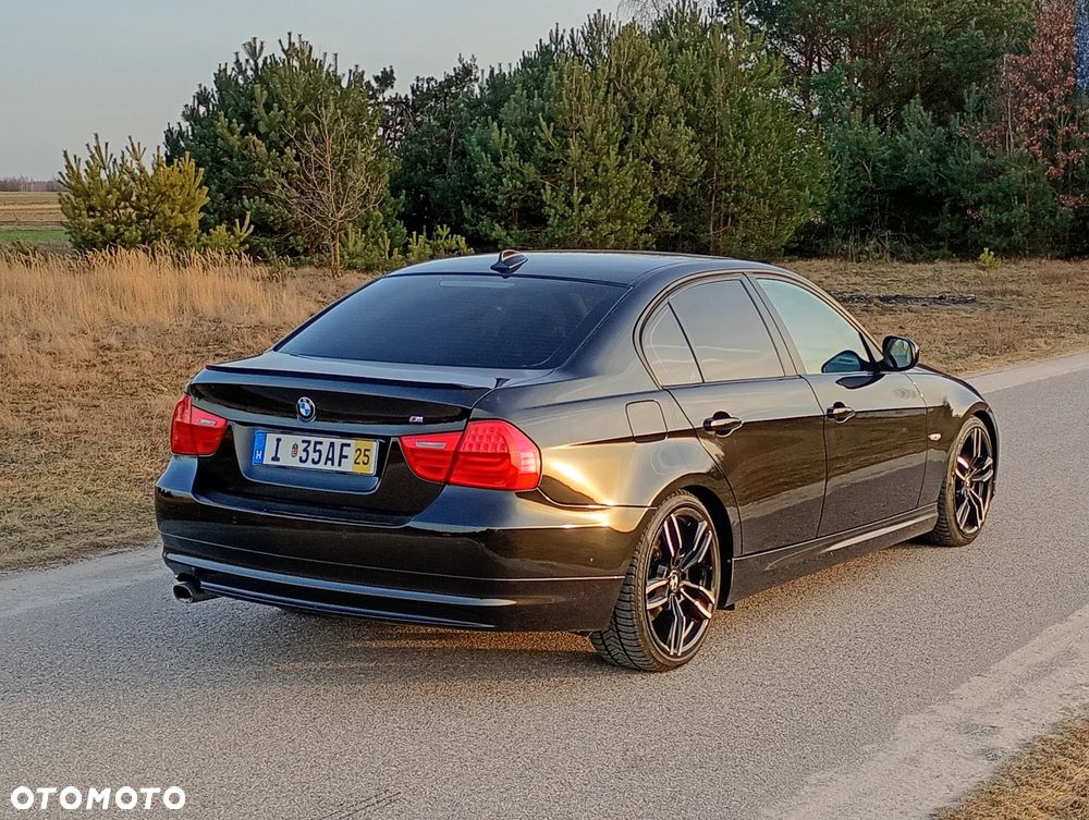 BMW Seria 3 320i Edition Exclusive - 13