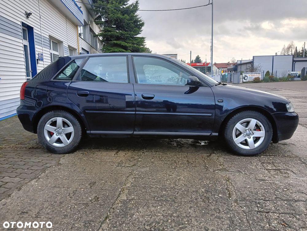 Audi A3 Sportback 1.8 Ambition - 3