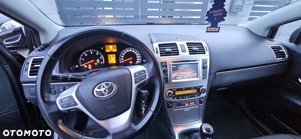 Toyota Avensis 2.0 D-4D Active - 6