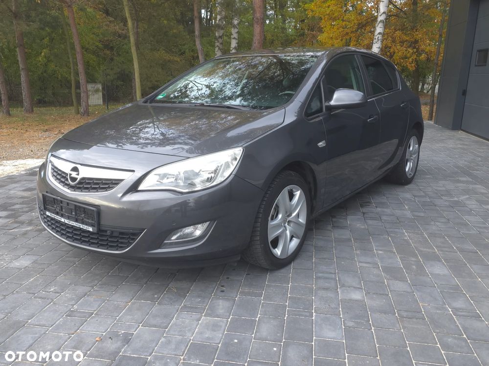 Opel Astra - 2