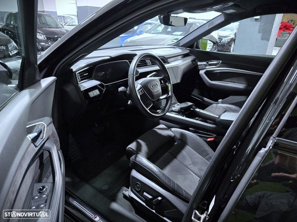 Audi e-tron 55 quattro S line - 11