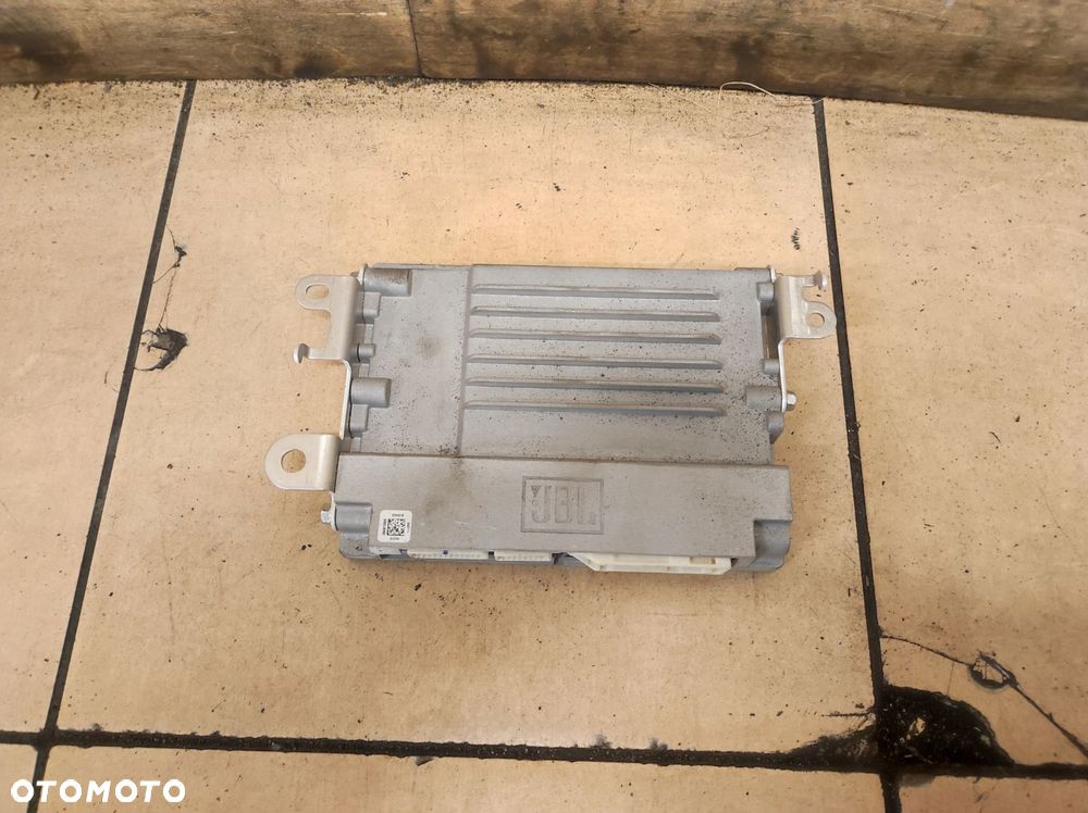 wzmacniacz radia subwoofera jbl rav4 v 5 - 1