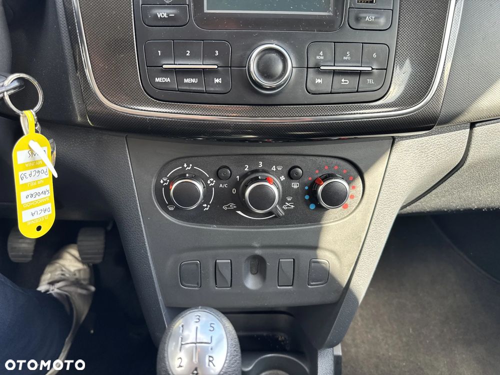 Dacia Sandero 1.2 16V Laureate EU6 - 26
