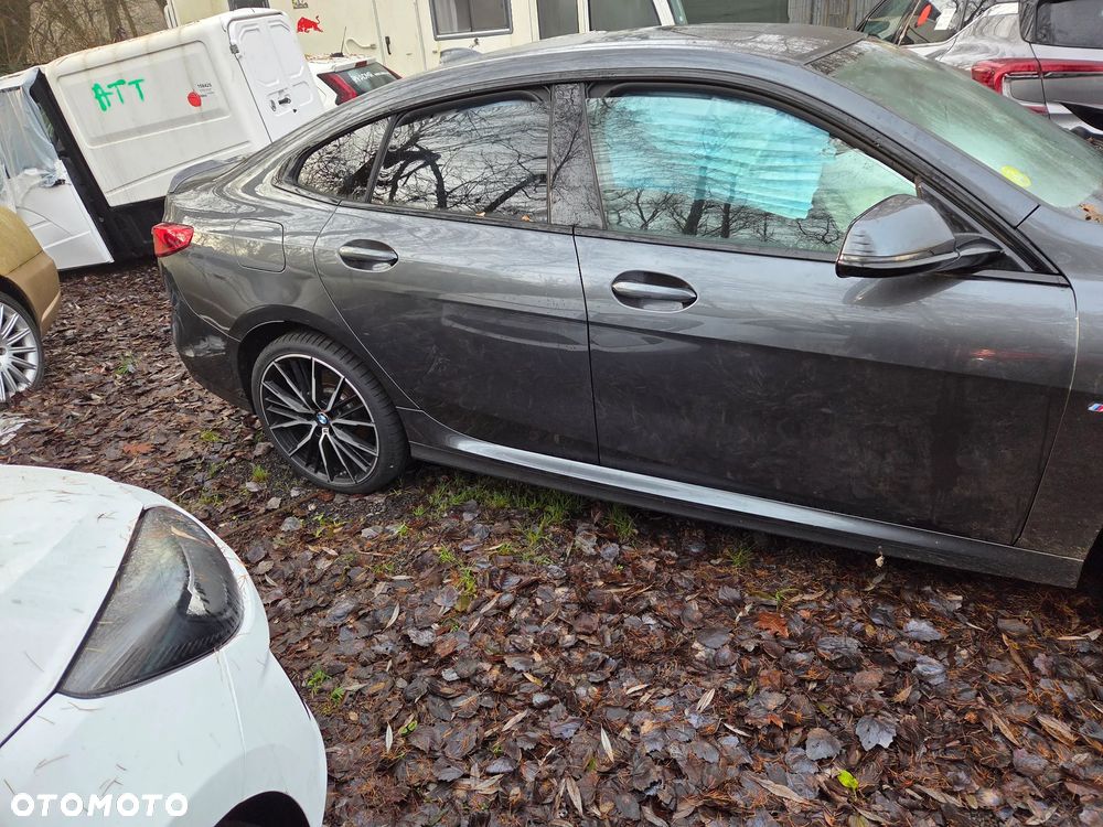 BMW Seria 2 218d M Sport - 6