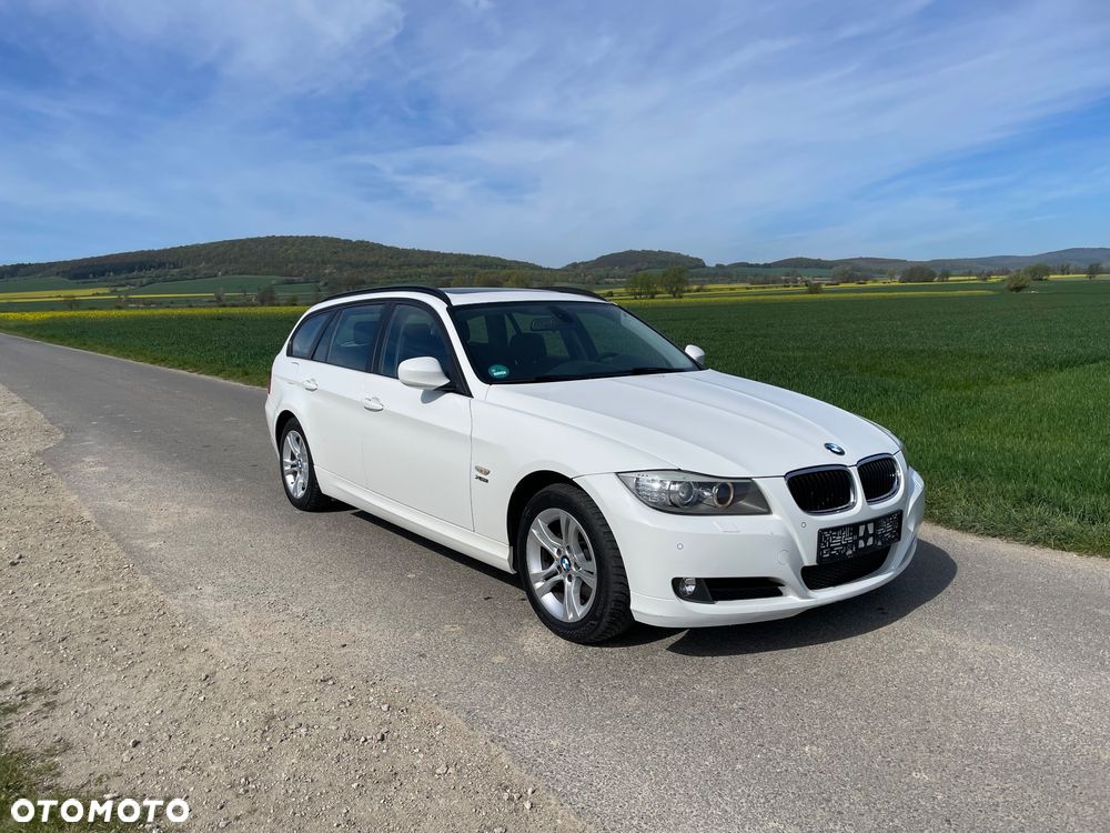 BMW Seria 3 320d xDrive DPF - 10