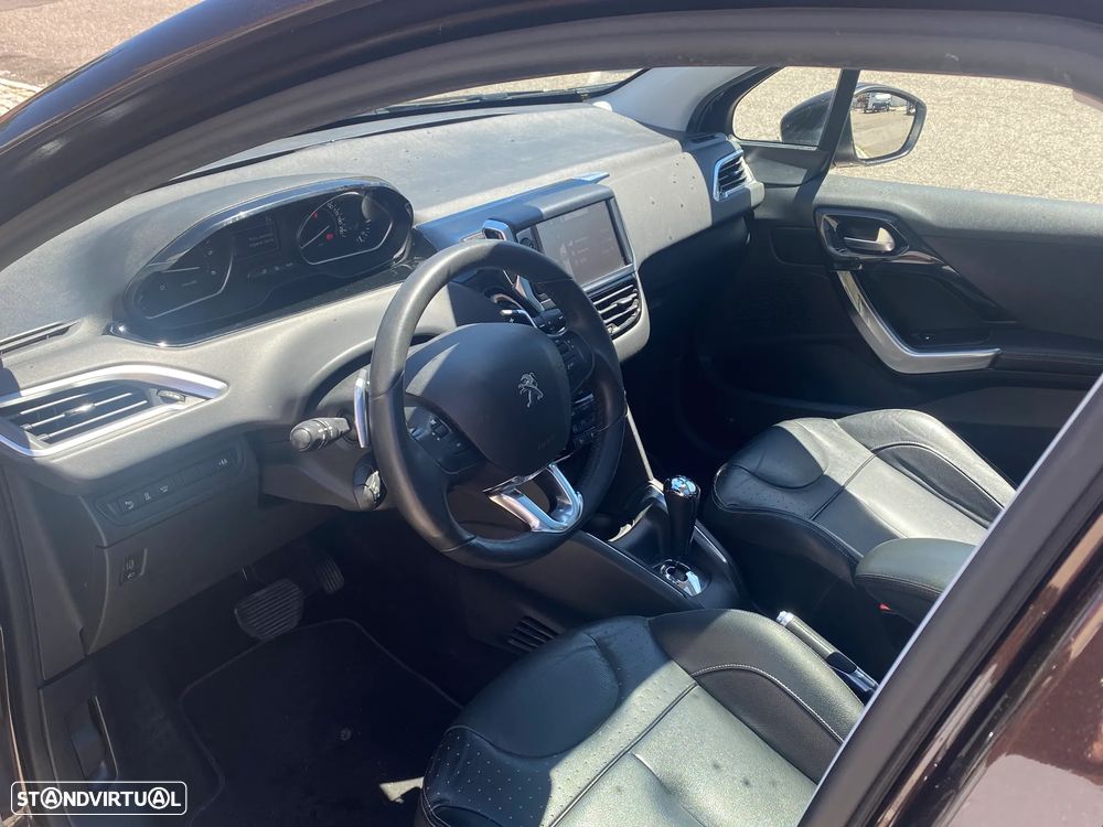 Peugeot 208 1.6 e-HDi Allure 2-Tronic - 9