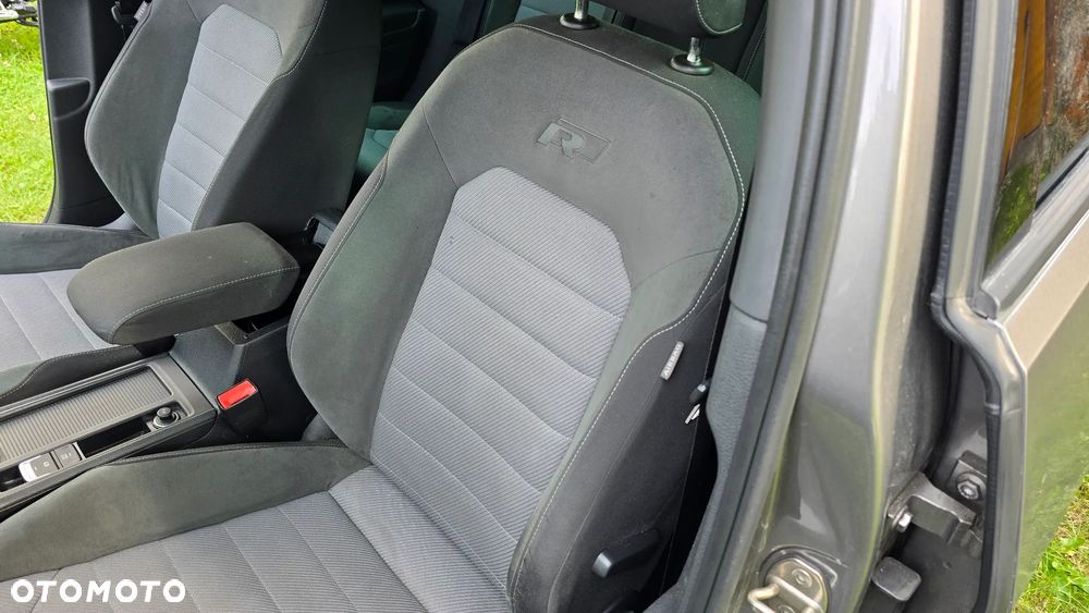 Volkswagen Golf 1.4 TSI BMT Highline - 29