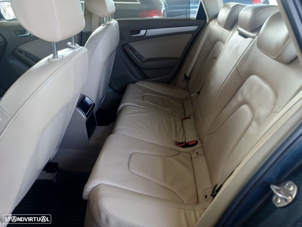 Audi A4 Avant 2.0 TDI - 13