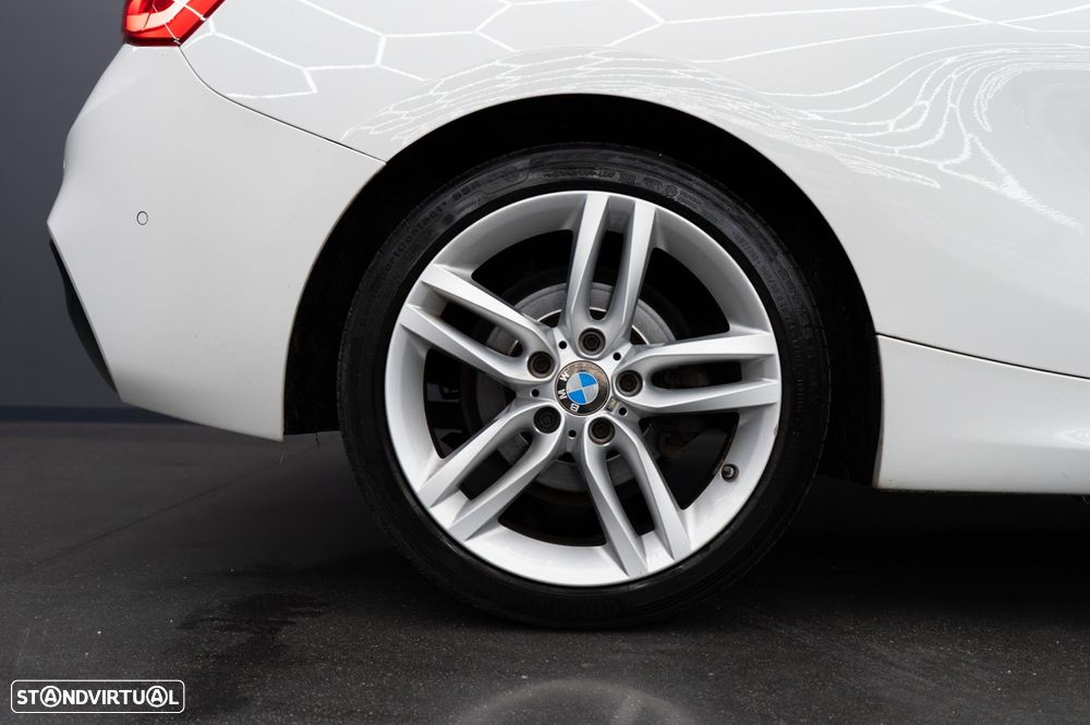 BMW 116 d Pack M Auto - 13