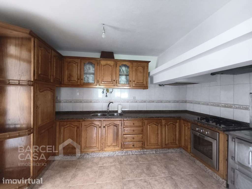 Oportunidade Única em Quintiães, Barcelos: A Harmonia Perfeita entr... - Grande imagem: 4/43