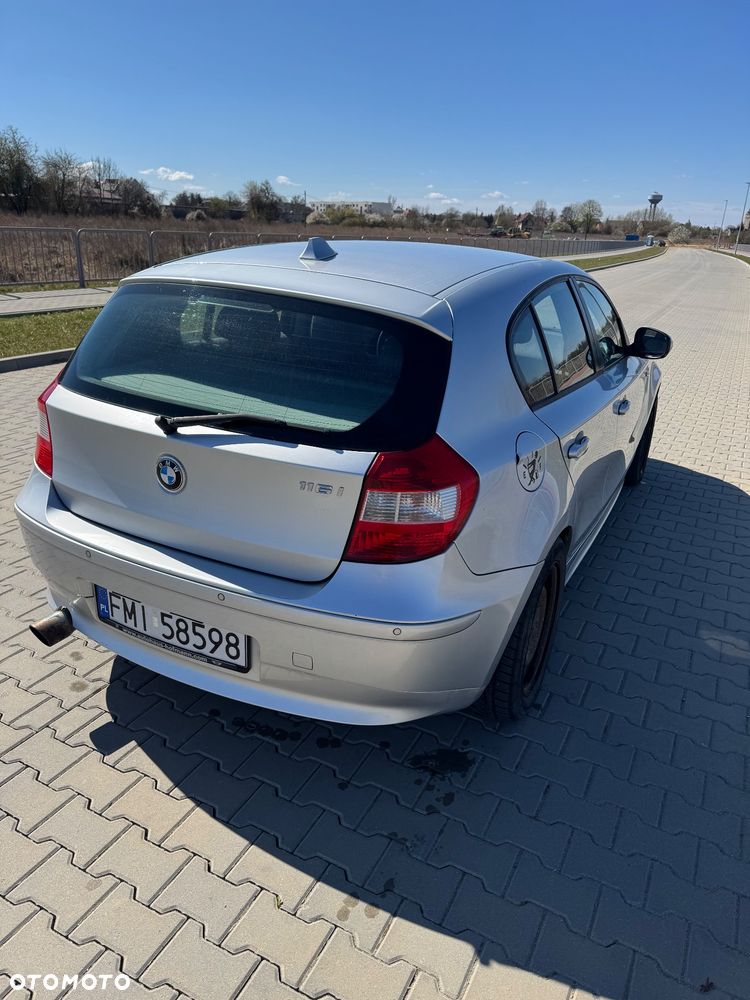 BMW Seria 1 116i - 6