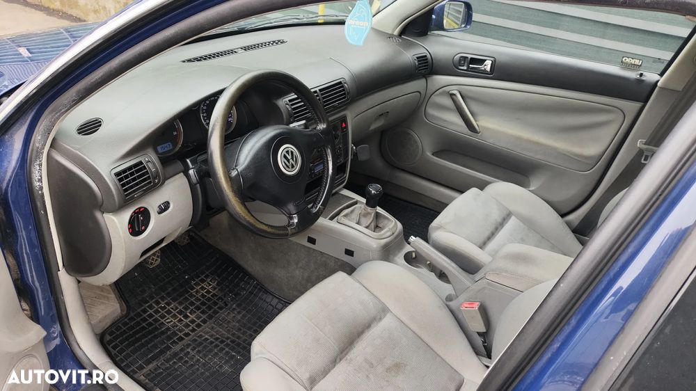 Volkswagen Passat 1.9TDI Comfortline - 11