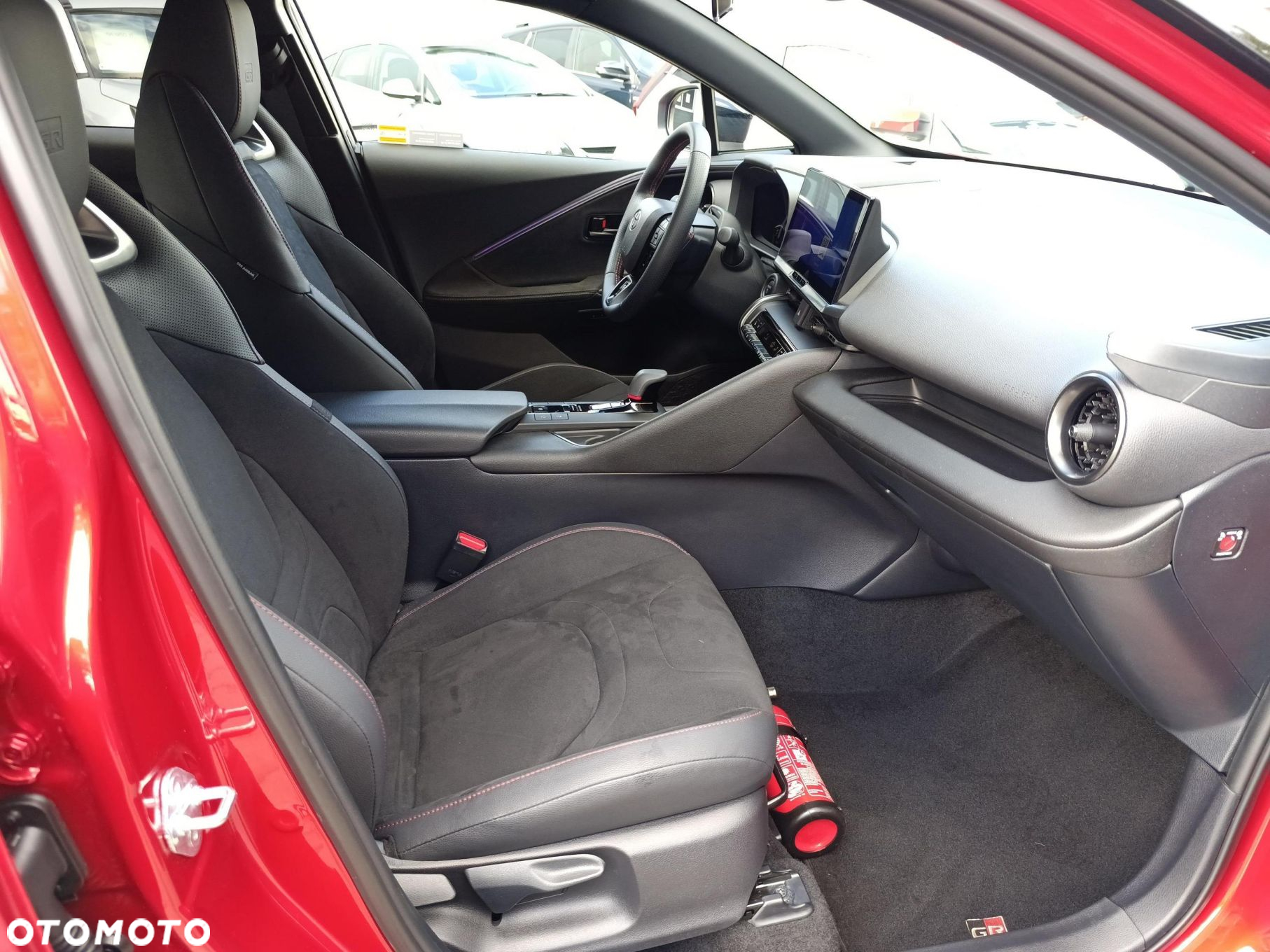 Toyota C-HR - 10