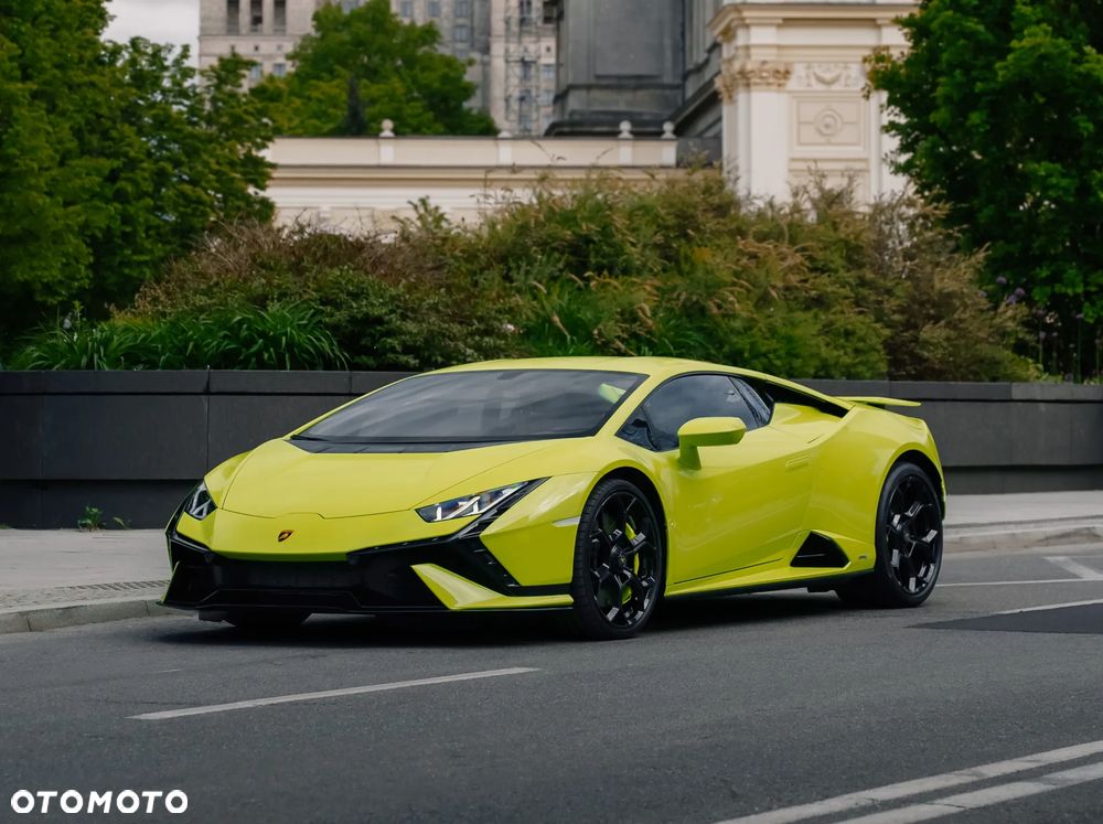 Lamborghini Huracan - 1