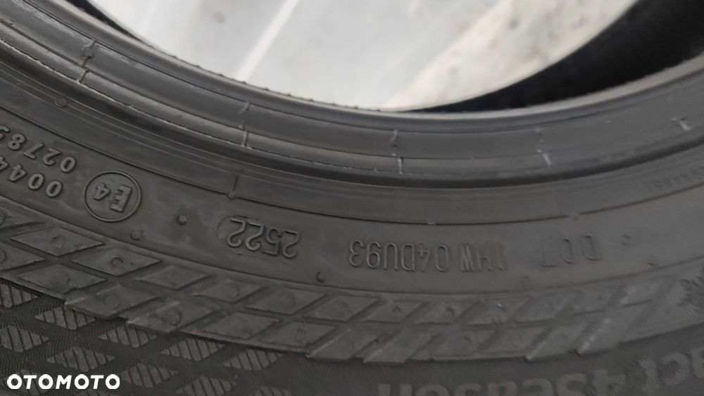 Opona Całoroczna 215/60/17 Continental 2022r 6,5mm - 4