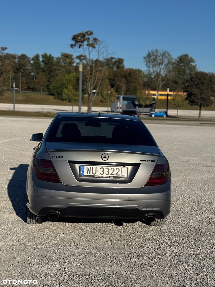 Mercedes-Benz Klasa C - 32