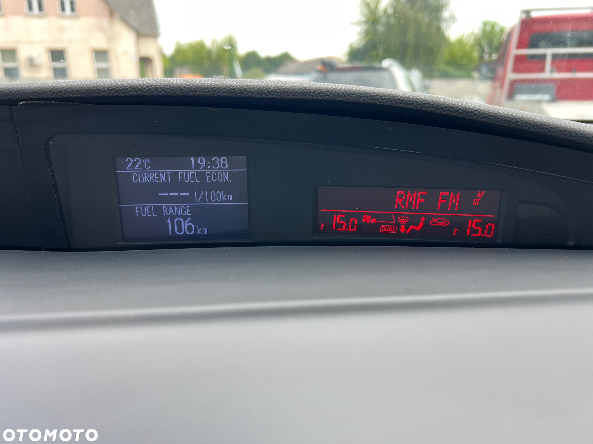 Mazda 3 1.6 Active + - 33