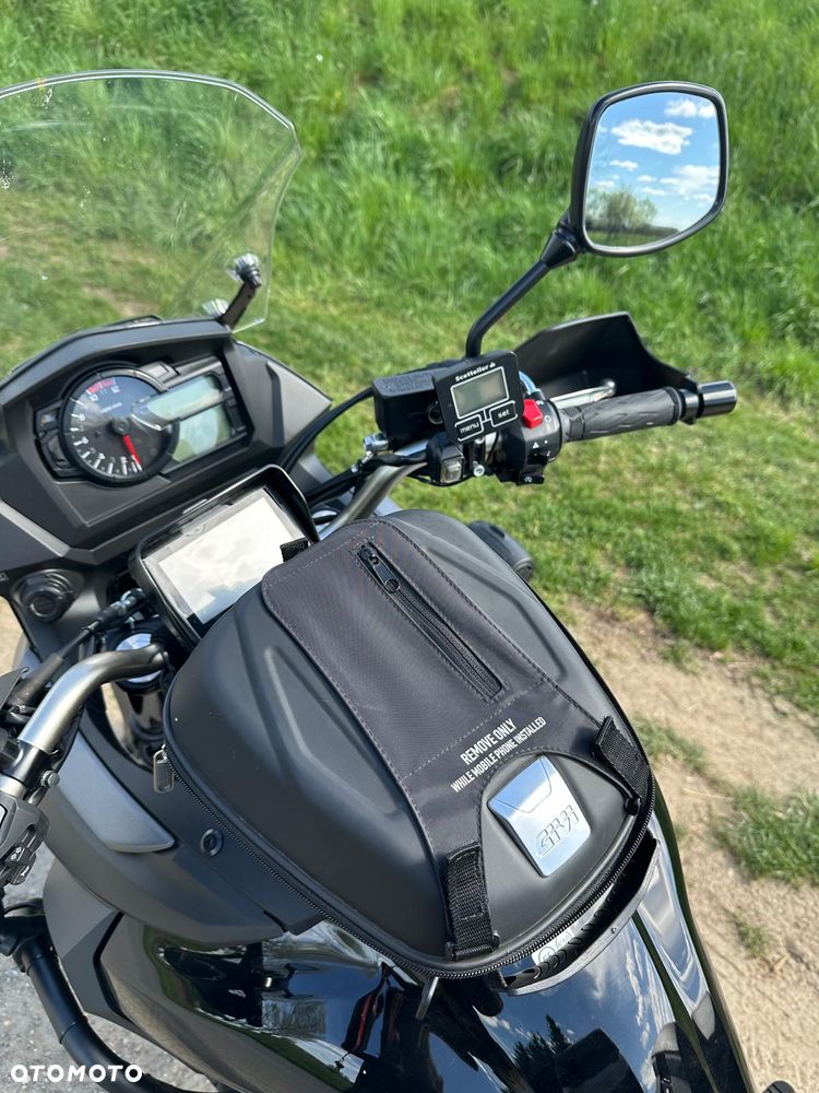 Suzuki V-STROM - 4