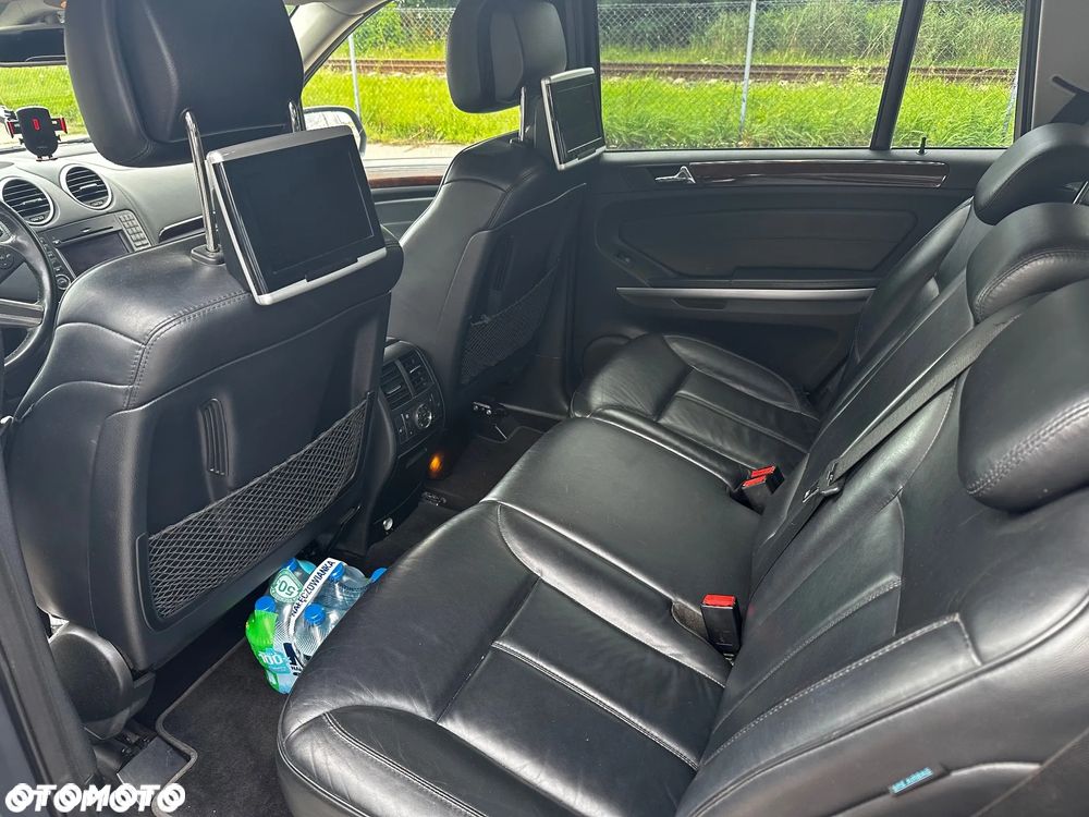 Mercedes-Benz GL 500 4Matic 7G-TRONIC - 12