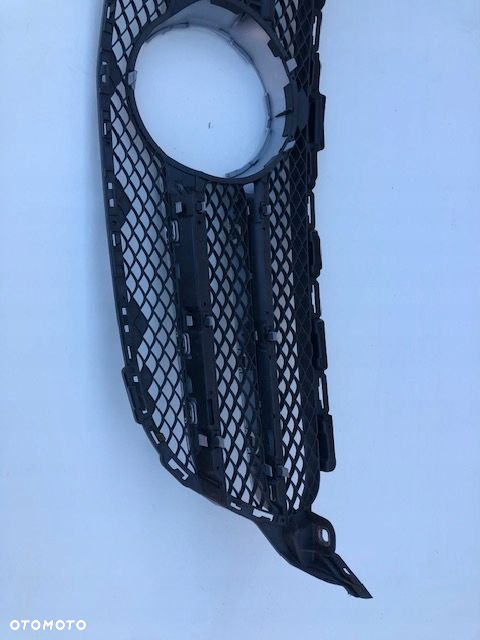 MERCEDES C KLASA W205 GRILL ATRAPA A2058803783 ORG - 9