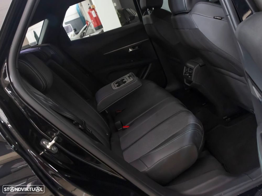 Peugeot 3008 1.2 PureTech Allure EAT8 - 11